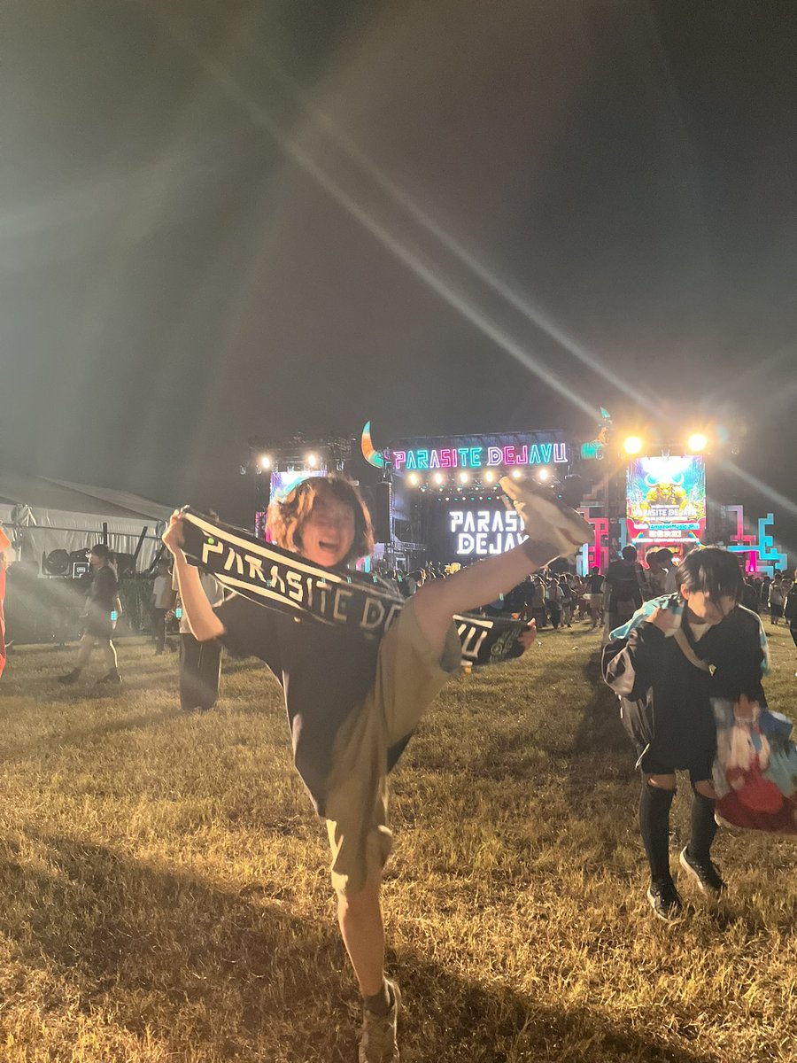 oral__as's tweet photo. パラデジャ2024！！
5年ぶりの泉大津開催で色々思い出してうるうるして、オーラル通じて知り合ったみんなとわちゃわちゃできてよかった！
色んなところから愛を感じた2日間😌
オーラル愛してます💛 https://t.co/JPHUqLQ1Ya