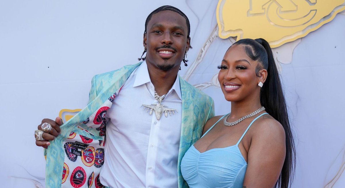 awfulannouncing's tweet image. Bravo reportedly developing Chiefs WAGs series dlvr.it/TF4bdY