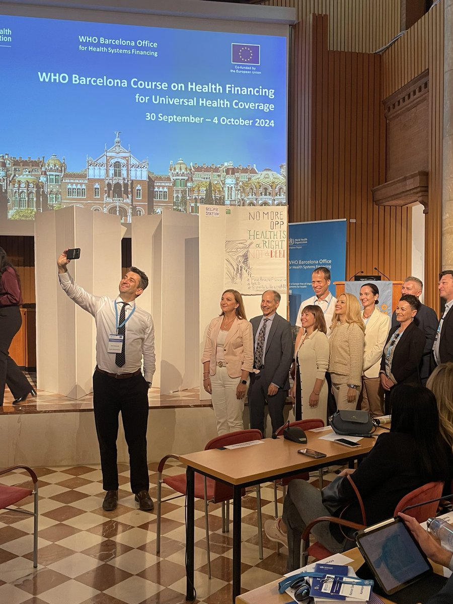 <a href="/KirilSoleski/">Soleski Kiril</a> <a href="/sarahmsthomson/">sarahthomson.bsky.social</a> <a href="/WHO_Europe/">WHO/Europe</a> Points for creativity on the No OOP selfie 😉 #WHOBarcelona #UHC