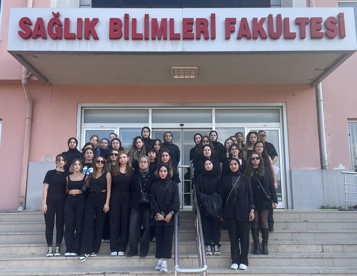 Öfkeni diri, başını dik, kız kardeşinin elini sıkı tut! 
Kadın kadının yurdudur. <a href="/omugiller/">OMÜ GİLLER</a> 
#ebe 
#KampusteSiyahGiyin #kadinavecocugadokunma 
#turkishwomanareindanger