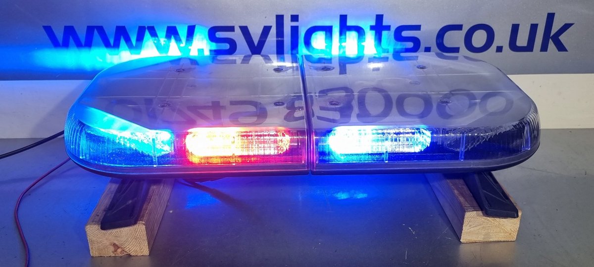 SVLIGHTS's tweet image. Whelen Justice Mini Led Lightbar  

Price £200  
USD $285  

Spec: 
360 Blues Rear Reds Split Red Blue Linz6 Modules  Separately Switchable.  

We offer UK, European and Worldwide shipping, please get in touch with us for more information.  

terry@svlights.co.uk
01749 830000