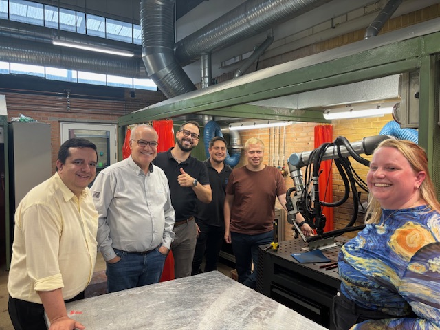 SmoothRobotics's tweet image. It was a pleasure welcoming our fantastic sales representatives from Latin America to our headquarters in Denmark! 🌍🎉 The visit was a great success as they got to meet our dedicated team, tour the offices and participate in valuable training sessions! 🤖✨