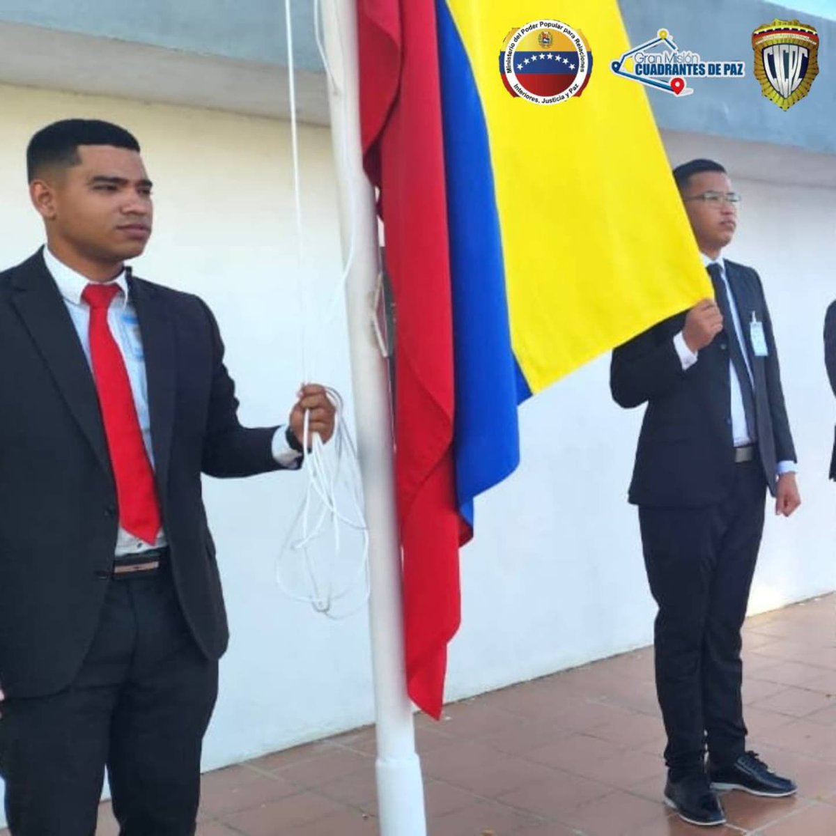 CICPC415's tweet photo. Inicio de la Jornada Laboral en el Cicpc Porlamar

https://t.co/ilTyt4ZgtC https://t.co/wE1VNbJcUr