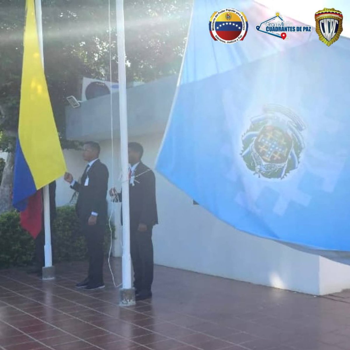 Inicio de la Jornada Laboral en el Cicpc Porlamar

instagram.com/p/DA0nymUR-Bl/…