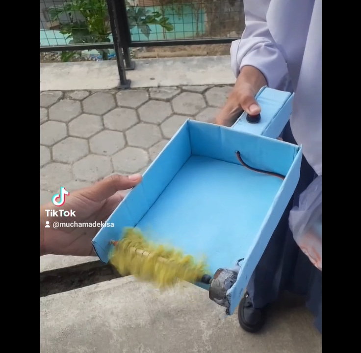 muchamadekisa's tweet photo. Kreasi - Sapu Elektrik -         
....   
#education #edtech #leadership #smkn11garut #pendidikan  
....   
https://t.co/hy4oX0feiR -https://t.co/tSR3TRGrmn -https://t.co/IM0ePurkJr -  https://t.co/6VzSG4EYKS -    
https://t.co/KLGfnRAHa8 -  
https://t.co/OBtulB0qWp https://t.co/scDWeUuM2H