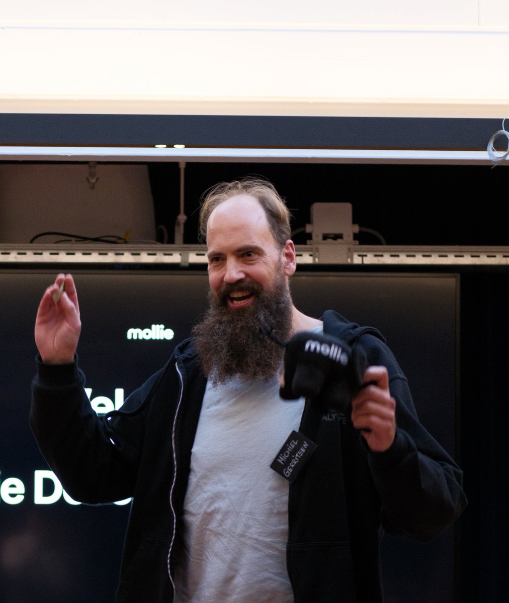 MolliePayments's tweet image. Thanks to everyone who joined us at the Mollie Developer Meetup last week! 🌟  

We had an incredible evening with inspiring talks, tasty food, and a wonderful community.  

Big congrats to the lucky devs who won their Mollie x PHP elephants 🐘 

See you at the next one! 👋🏼