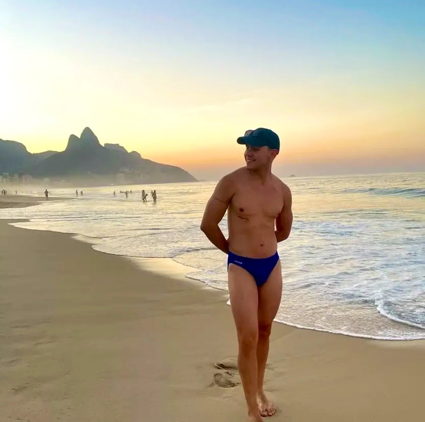 phoenixf1re's tweet photo. Arenita Playita. #Feet https://t.co/ggOShxm4ht