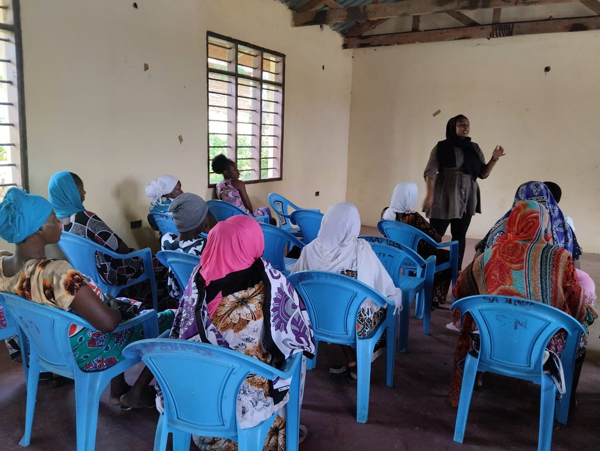The Buni community unit in Rabai Sub-County, Kenya, was our next stop for community engagement activities. Our community-based enumerators introduced and sensitized pregnant mothers on the AIMIX ScanZetu (our scans) study and screened eligible participants to join the study.

#AI