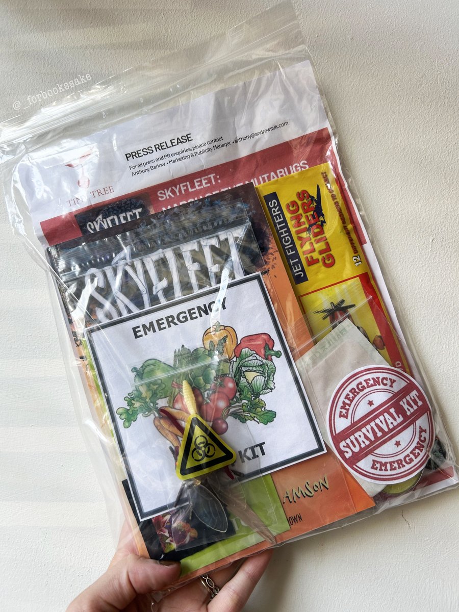 _forbookssake's tweet photo. 📬BOOK MAIL📬

@TinyTreeBooks providing the best #PressRelease package for #Skyfleet #MarchOfTheMutabugs by @strangelymagic! 

A huge thank you to Tiny Trees for my #bookmail, in preparation for the @The_WriteReads @WriteReadsTours #blogtour, I'm super excited for it!😍😍 https://t.co/5REDjuuj50