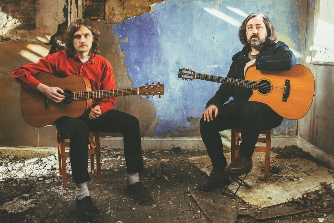 KLOF Mag (@klofmag) on Twitter photo Last week, <a href="/HenryParkerBfd/">Henry Parker</a> & <a href="/DavidIRobertsUK/">David Ian Roberts</a> ("two of our most dynamic advocates of the acoustic") released their new album Chasing Light. Watch them performing the title track live - “a bright and bouncing track…a pretty, bucolic number.” klofmag.com/2024/10/watch-… Last week, <a href="/HenryParkerBfd/">Henry Parker</a> & <a href="/DavidIRobertsUK/">David Ian Roberts</a> ("two of our most dynamic advocates of the acoustic") released their new album Chasing Light. Watch them performing the title track live - “a bright and bouncing track…a pretty, bucolic number.” klofmag.com/2024/10/watch-…