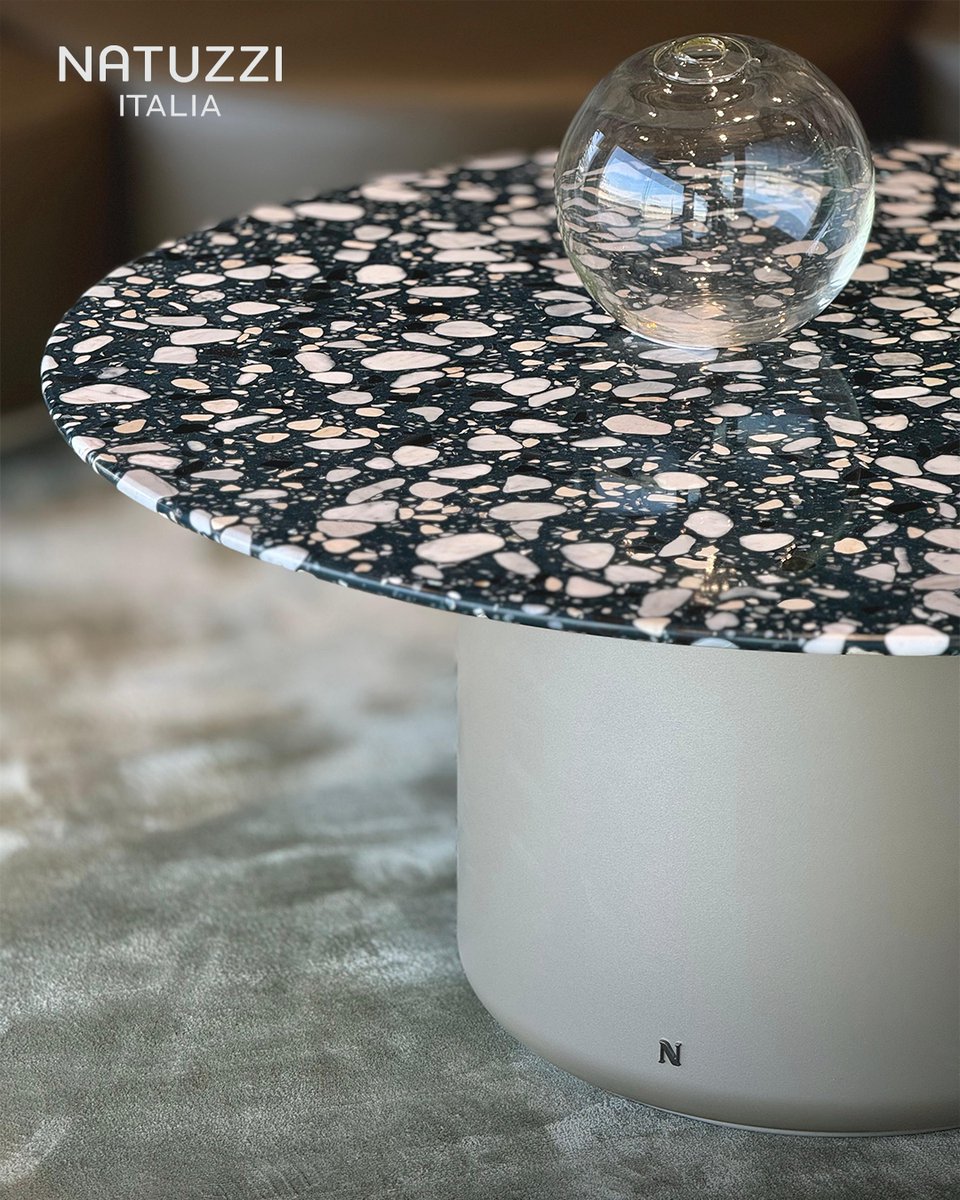Natuzziuae's tweet photo. A journey in design.

The Voyage Coffee Table by Natuzzi Italia brings a splash of modern art to your living space with its bold patterns and sleek base.

#Natuzzi #NatuzziItalia #NatuzziUAE #InteriorDesign #Dubai #UAE https://t.co/eSc2D3Yj8U