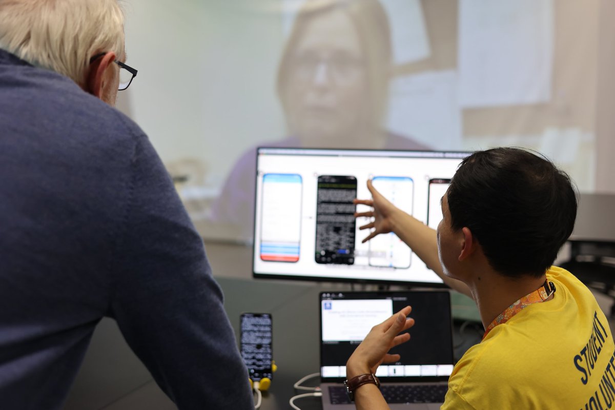 wafajohal's tweet image. Wrapped up an inspiring Day 1 at @ubicomp! It was fantastic to welcome so many passionate researchers to the HCI labs at @cis_unimelb this evening, discussing & showcasing our work and sparking meaningful discussions.