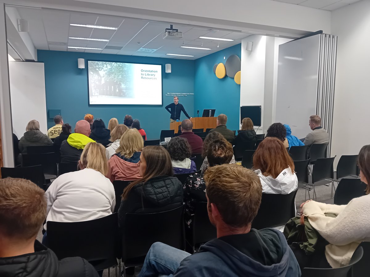 ACEUCC's tweet photo. A big thank you to our colleagues at @UCCLibrary who were on hand to share guidance about all the library resources available with our new #AdultLearners who started their programmes this past month   

#LifelongLearning https://t.co/GmMjXckWU3