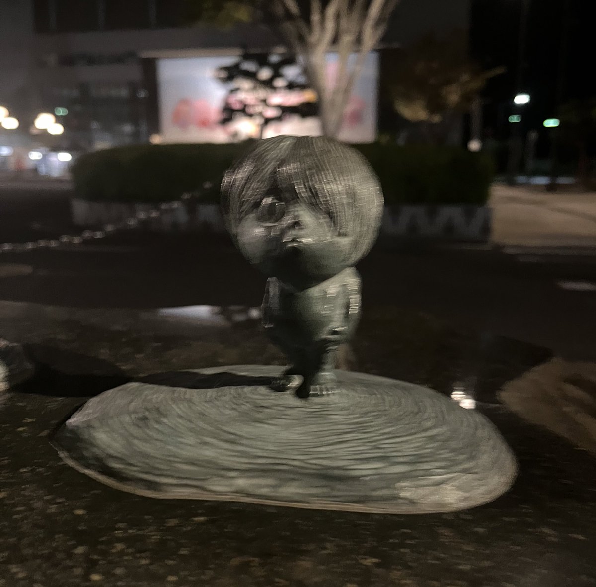 暗すぎてブレブレな大海獣のやつ
