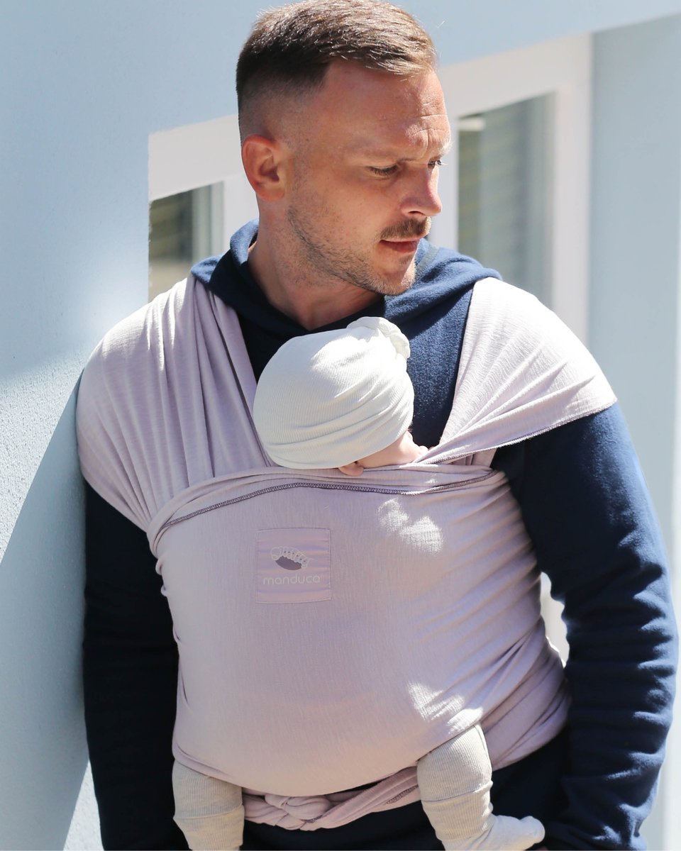 SLINGELINGELING! AB HEUTE 30 % OFF AUF ALLE SLING TRAGETÜCHER. Für € 45,00 statt € 69,00 bekommst du das ultrakuschelige #Sling #Tragetuch in deinem Lieblingsdesign. Aus Baumwolle aus kontrolliert biologischem Anbau, maschinenwaschbar. Bis 13.10.