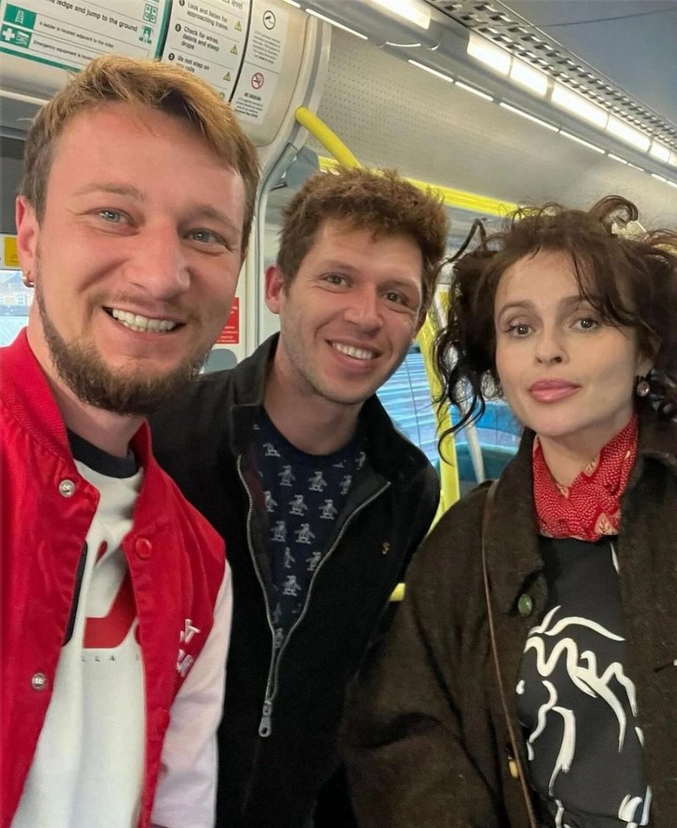 bttmforhbc's tweet photo. actually screamed so loud omfg https://t.co/2m2VMO3Nf3