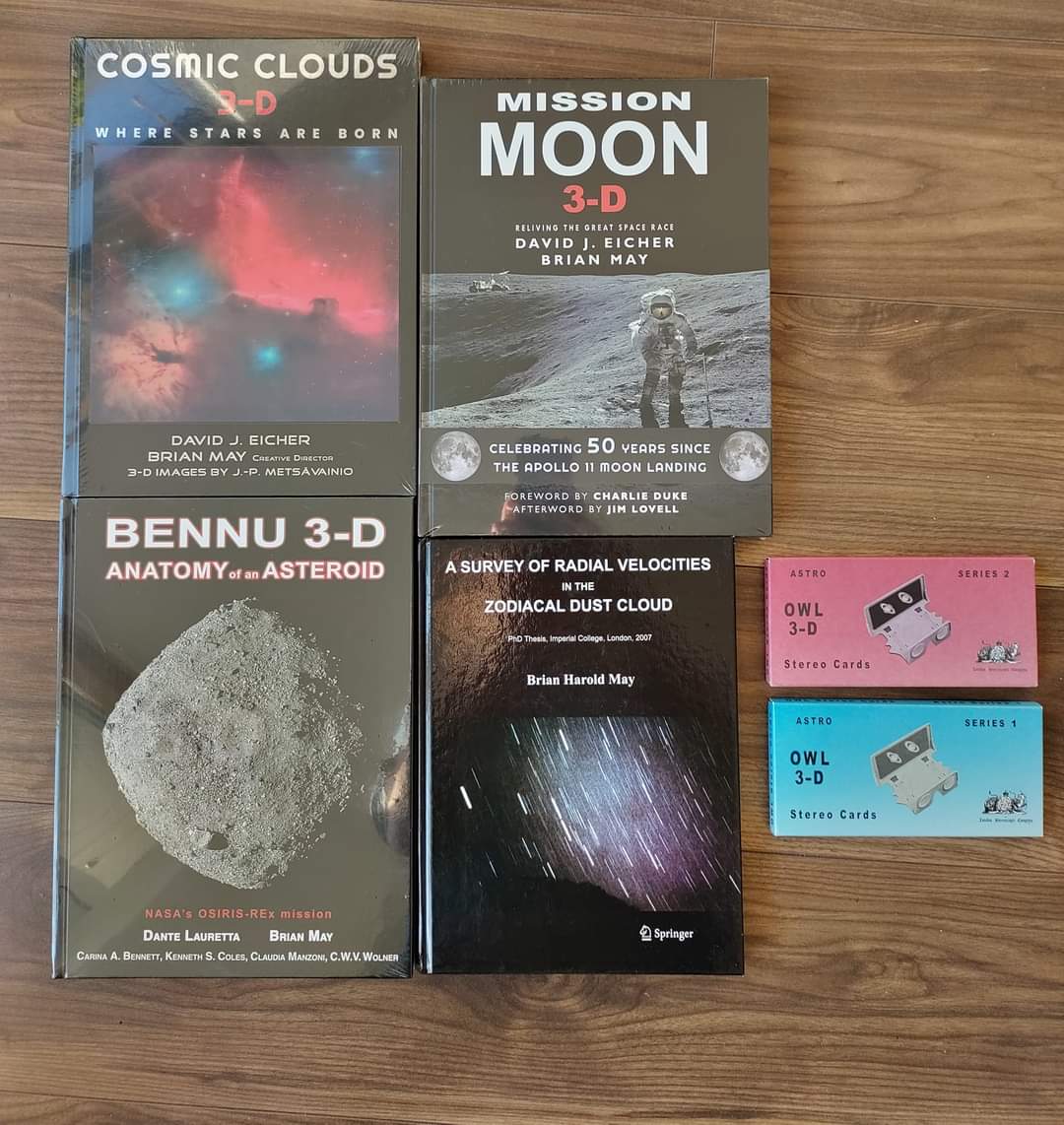 A few weeks ago I was in conversation with Robin Rees about #astronomy &amp; cats! Robin sent me 3 books written by <a href="/DrBrianMay/">Dr. Brian May</a> <a href="/deicherstar/">David Eicher</a> &amp; Brian's PhD thesis! The two small packages are from Brian's <a href="/londonstereo/">LSC</a> Company which include astronomy themed stereoscopic cards. Thank U!