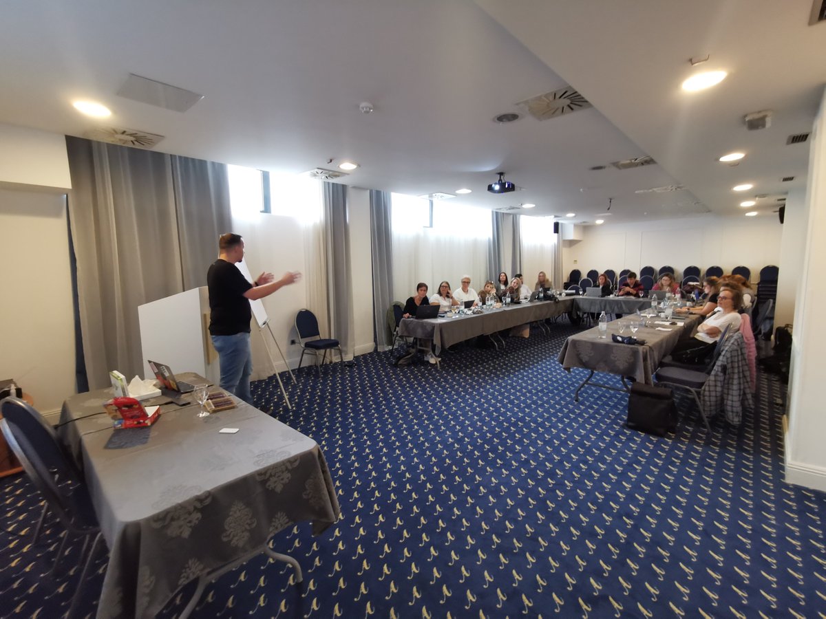 SeekandHit.com tweet media