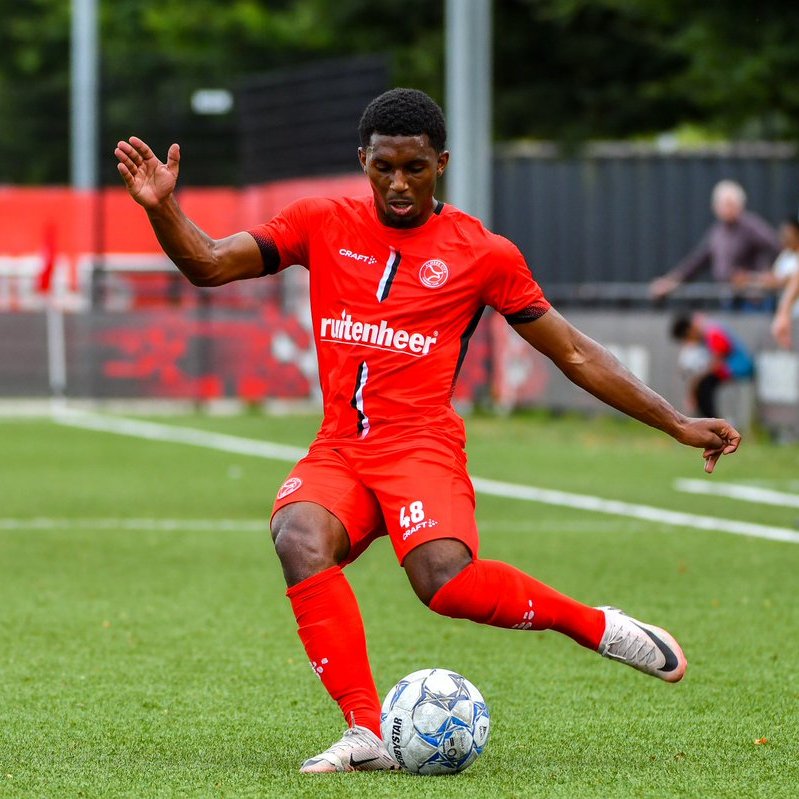 Almere City FC tweet media