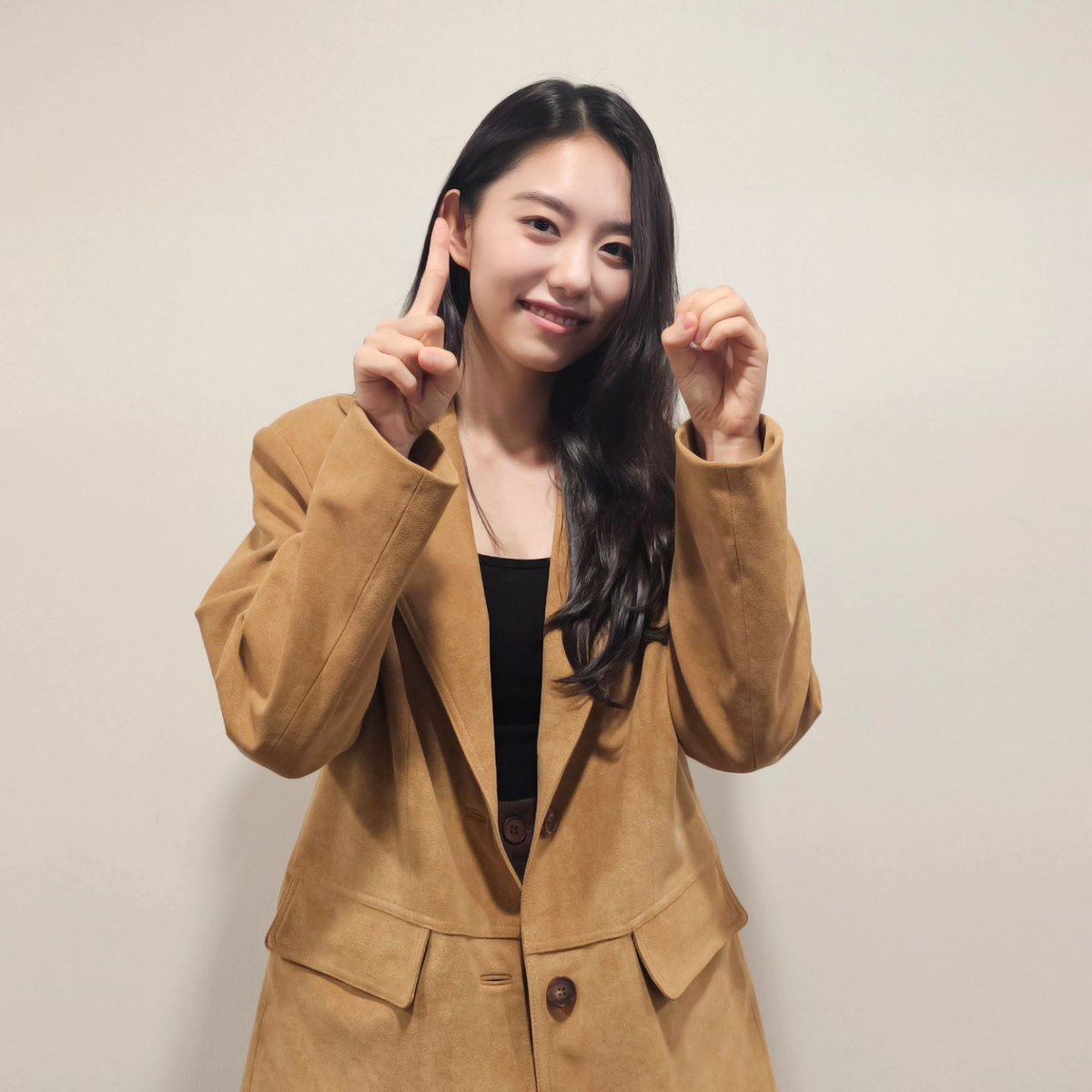 Noon company is doing its job. Now we can expect to see more post-event photos in future.  
 
instagram.com/p/DA0ndvIShgf/…