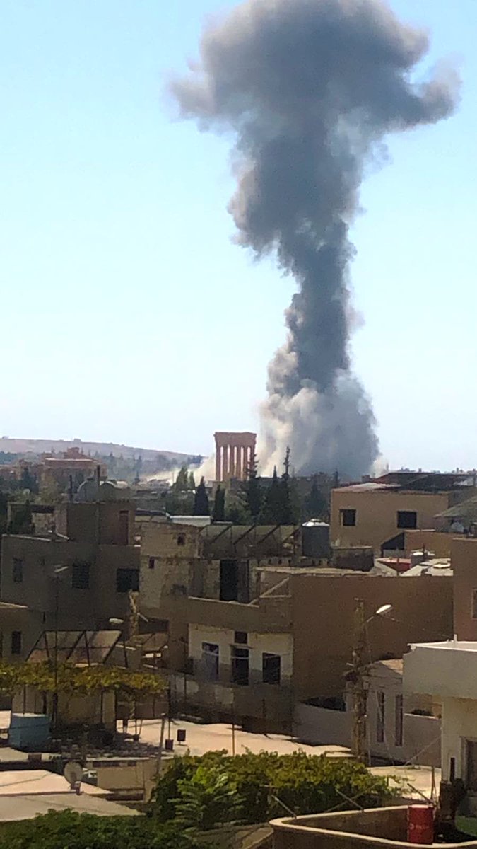 Israel ha bombardeado las inmediaciones de los templos de Baalbek, un sitio arqueológico reconocido por la UNESCO como patrimonio de la humanidad.

Lo que es una barbaridad en Palmira o Bāmiyān es una barbaridad en Baalbek. No valen dobles lecturas.