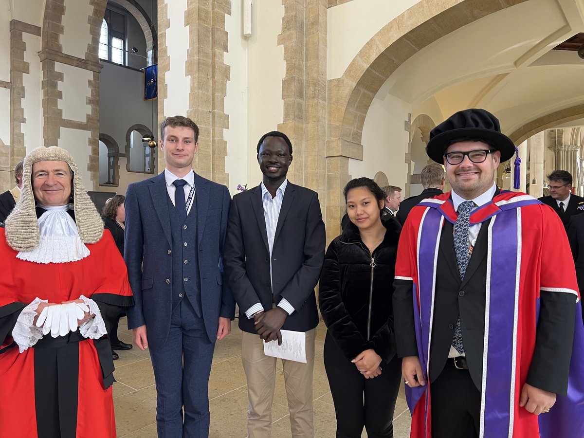 This morning, we participated in Portsmouth's Legal Service at Portsmouth Cathedral. Dr Shane McKinder was joined by students Shalina, Nicodemus, and Miles in the legal procession. It was wonderful to be part of the first Legal Service in Portsmouth since 2017.