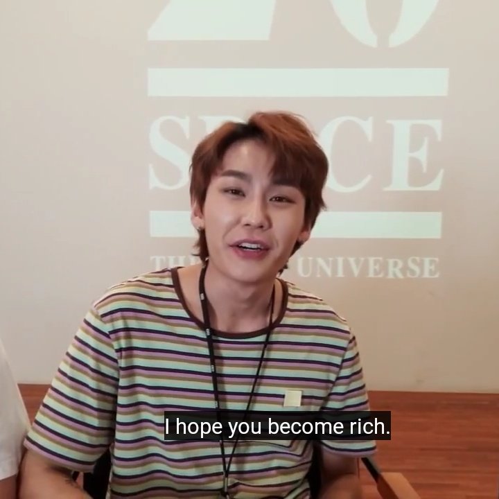 aegyooksj's tweet photo. he's still the same 😭😭😭 https://t.co/vax3Ezp7ni