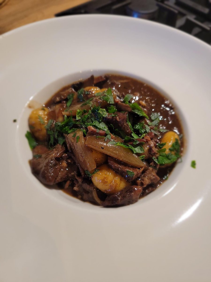 leshgites's tweet photo. From this to this,,, 2 day slow cooked Boeuf Bourguignon, served with gnocchi. A firm favourite in The Kemp household! Delicious!❤️#boeufbourguignon #slowcooked#slowcooker#gnocchi#winterwarmer#comfortfood#booksummer2025#leshirondellesgites https://t.co/fiFCxs4PNP