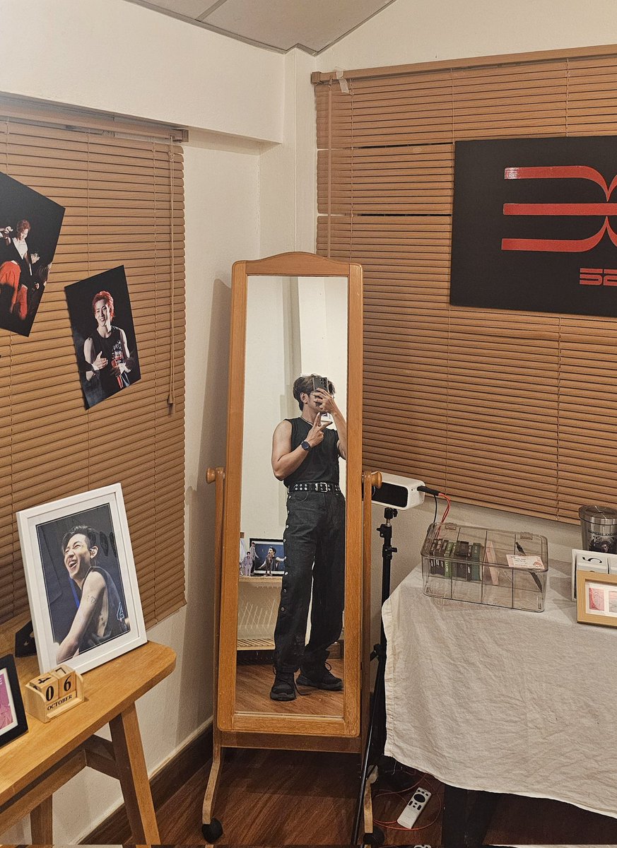 beninbinmin's tweet photo. 🐍วันสุดท้าย ไม่มาไม่ได้แล้ว ากาเซ่อยอย่างเราจะพลาดได้รืออออ โปรเจ็คดีมากภาพดีมาก จนอยากขอกลับบ้าน ไปติดบ้านปนะดับบารมี
ขอบคุณที่จัดโปรเจ็คนะครับ @pai_bamboosa
#BamBam #BAMESIS
#Bamshowcase_Khonkaen
#แบมแบมอินขอนแก่น
#GOT7 #อากาเซ่ขอนแจ่น
#BAMESISSHOWCASEINKKN
#BAMESISSHOWCASE https://t.co/0Y438OwkEx