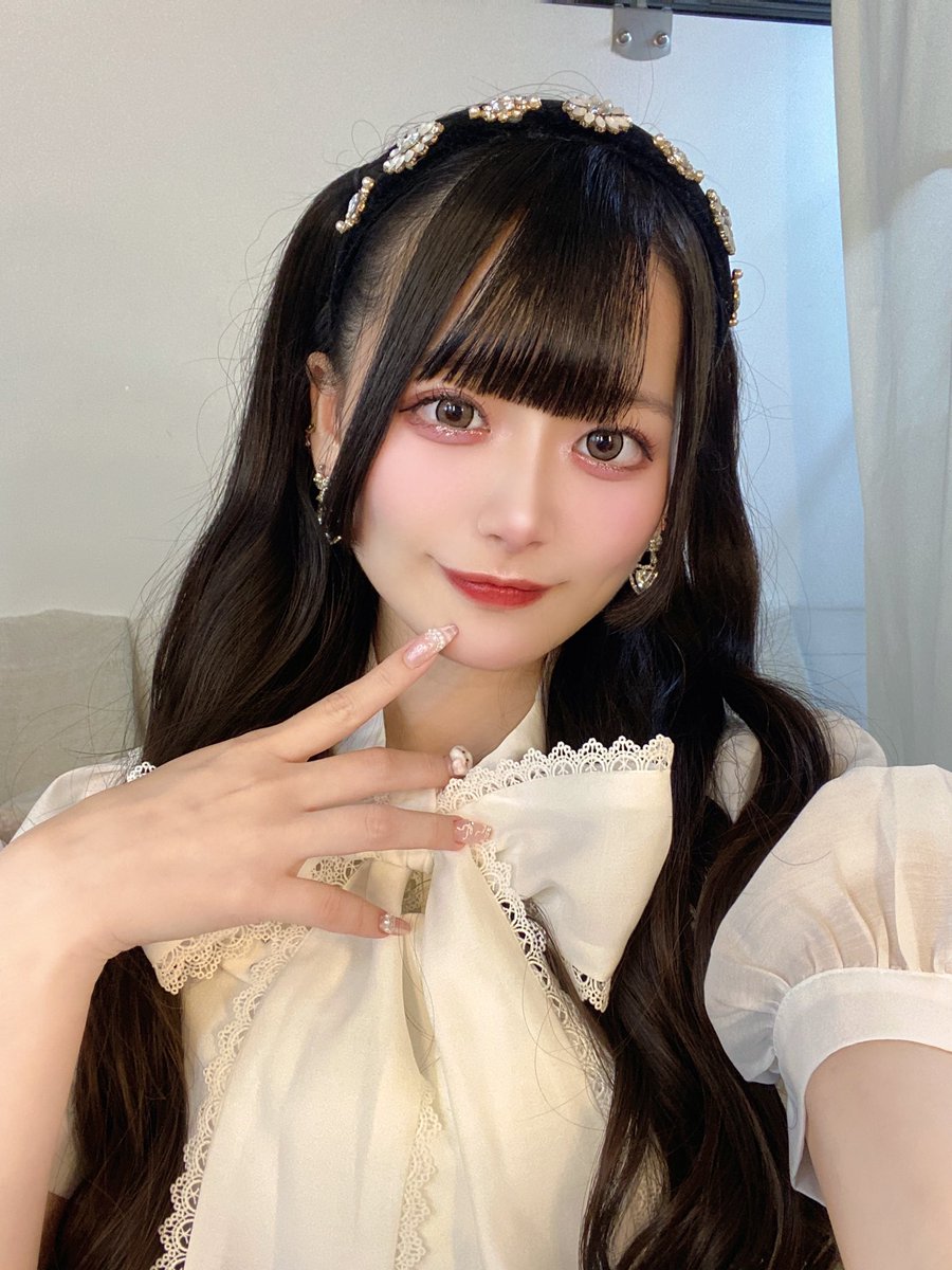 nyacochan_724's tweet photo. アイドル1年生はじめての事ばかりでドキドキですがナツオリ(@natsuori_info)で沢山の人を幸せにできるキラキラアイドルになれるよう精一杯頑張るのでずっと見守っててください(ˆ . .ˆ)っ♡
よろしくね🐈‍⬛💜

 #ナツオリ https://t.co/TNUF9AjGPl