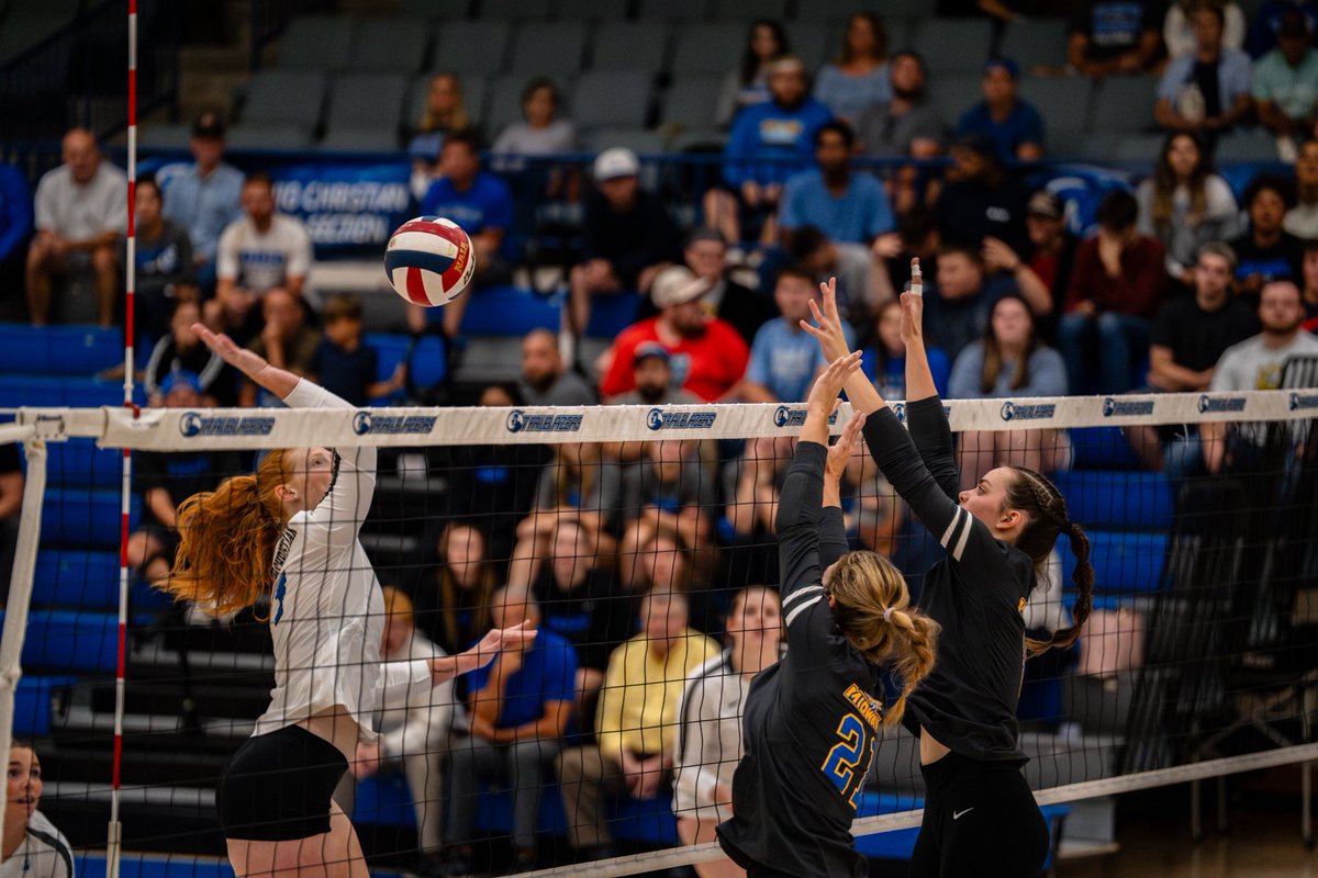 Motivation Monday

Champions don’t negotiate with their standards.   
The standard isn’t about being great when it’s convenient—it’s about being great when it’s not.  
Because at the end of the day, there’s no room at the top for anyone who picks comfort over consistency.
#OCVB