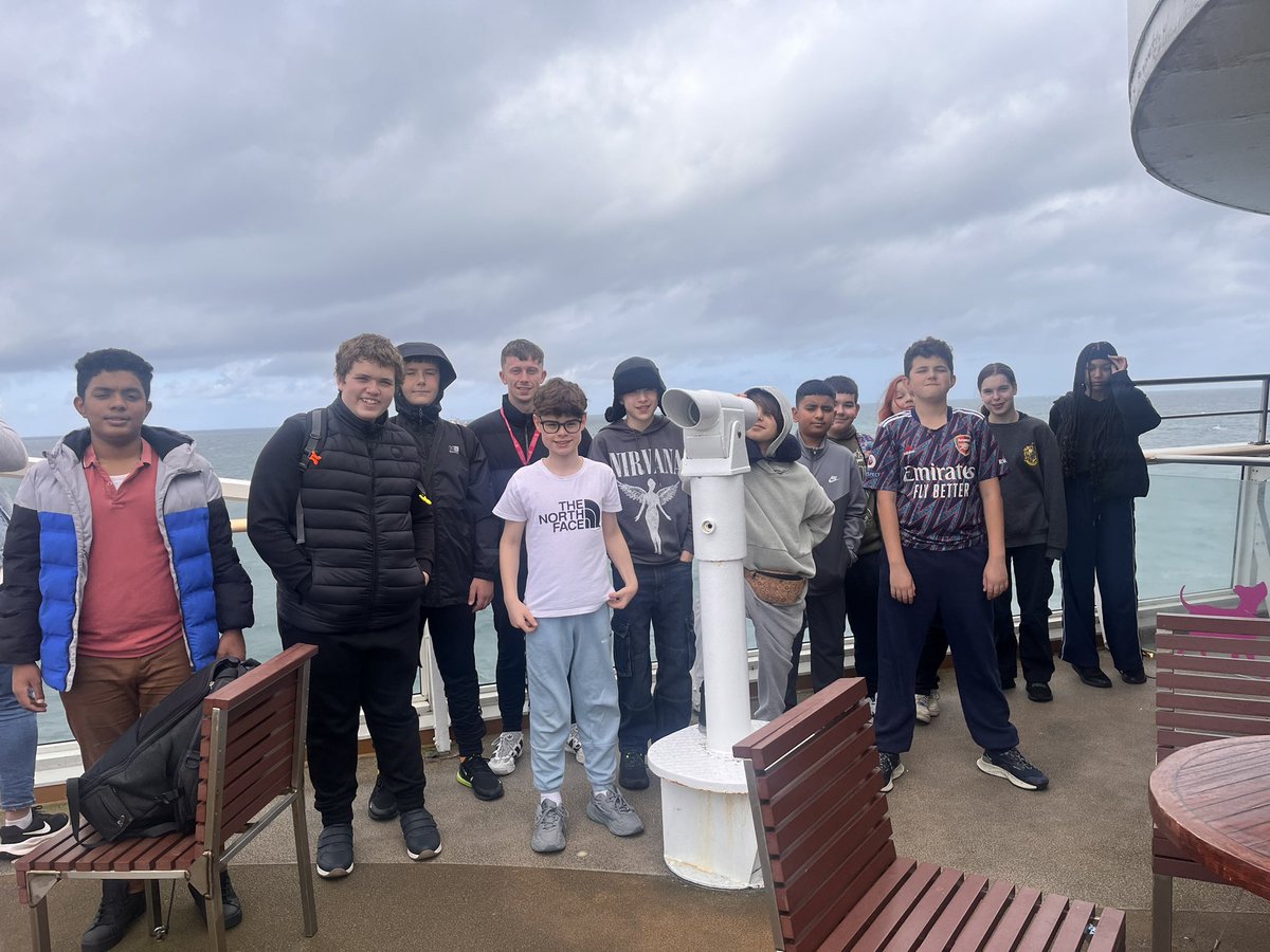 CAlanguages's tweet photo. On our way to Calais! @ChilternA @JenJensTweetss https://t.co/VMUmHEQZJW