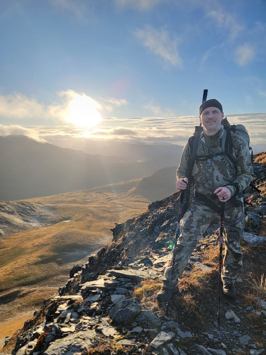 📣 Faculty spotlight! Have you met Dr. Joe DuBose?! He is our dual boarded vascular &amp; trauma surgeon, a retired military veteran &amp; proud father of 2 girls w/ his wife &amp; vascular NP Leah. In his spare time he enjoys spending time w/ his daughters, fishing and hunting 🎣

#VascSurg