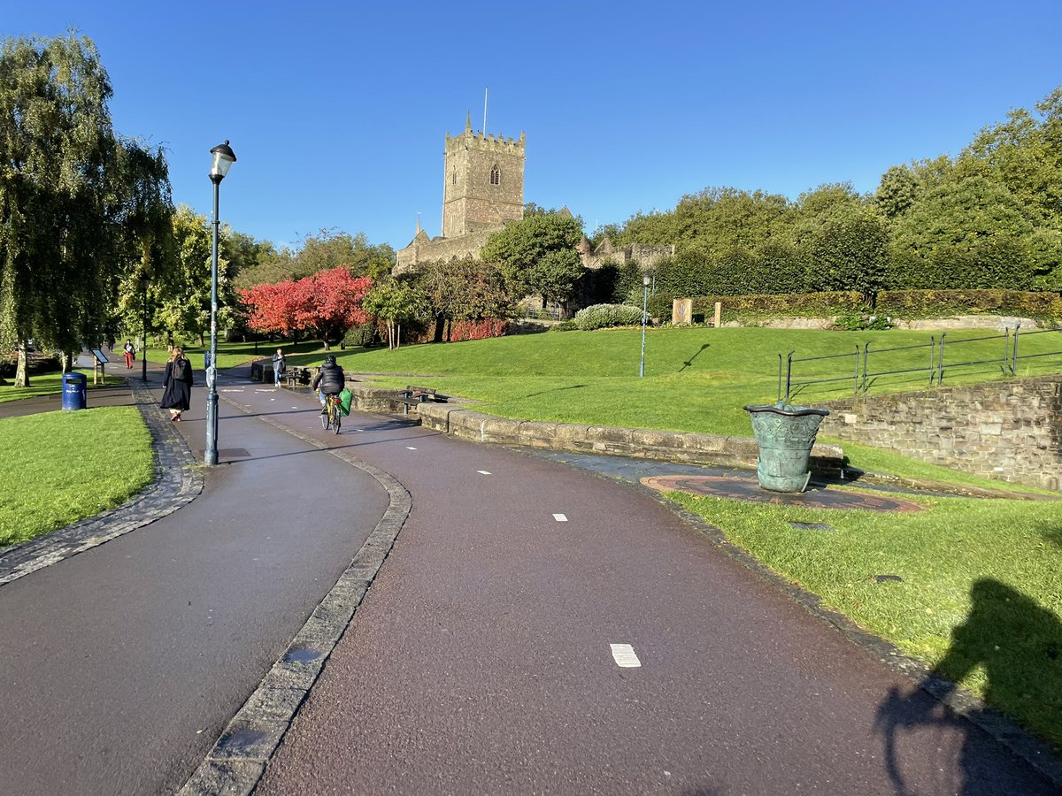 Nothing like some unexpected sunshine to make my #cycletowork really nice! #getoutside #diversifyoutdoors