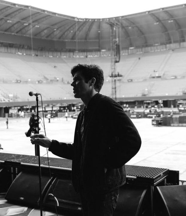 Brandon Flowers daily tweet media