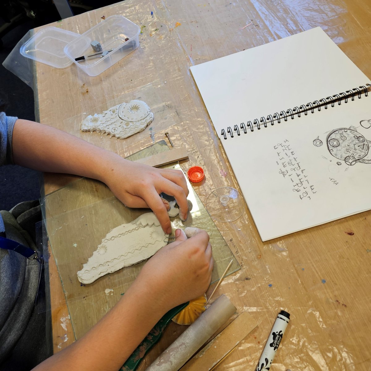 Making impressions into clay was the theme for this Saturday's Young Makers Art Club. Taking inspiration from the work of artist William George Mitchell, whose sculpture can be seen in Kirkby Library itself. #youtharts #artclubs #clayart