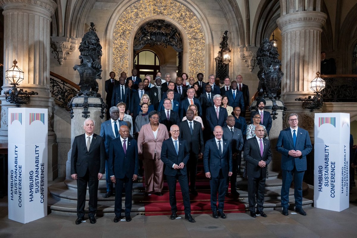 LuisGMurillo's tweet image. Cumpliendo con la propuesta del presidente @petrogustavo en la Asamblea General de @UN de aplicar cambios en la agenda global para garantizar la calidad de vida y el desarrollo humano e inclusivo de los pueblos, participamos, en nombre de Colombia, de la Conferencia de…