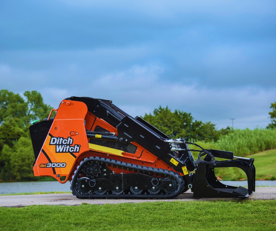 Who says you can't have the best of both worlds? The #DitchWitch SK3000 delivers 360-degrees visibility, PLUS a 3100-lb lift capacity, so you can do full size work like a champ. Call us to schedule your demo!