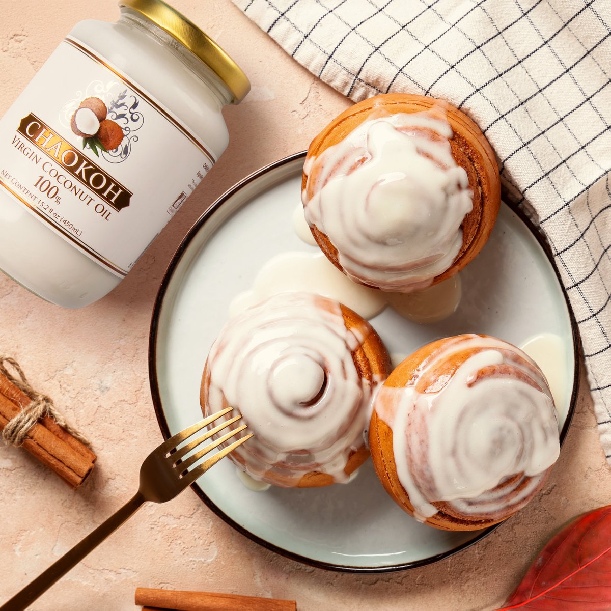 Who doesn't love cinnamon rolls? Served either hot or cold, this deliciously sticky sweet treat is a firm favourite around the world, check out our IG for the recipe. Did we mention that it's completely vegan? ✨

#coconutmilk #thailand #coconutcream