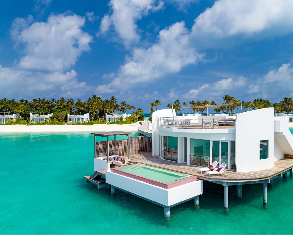 SecretTrips's tweet photo. The Maldives is the ultimate postcard of island living – and joining the myriad resorts in the archi-pelagic country back in 2021, Jumeirah Olhuhali Island is the essence of tropical luxury.
⁠
https://t.co/GCiIYirYgz https://t.co/uiGSaETTv2