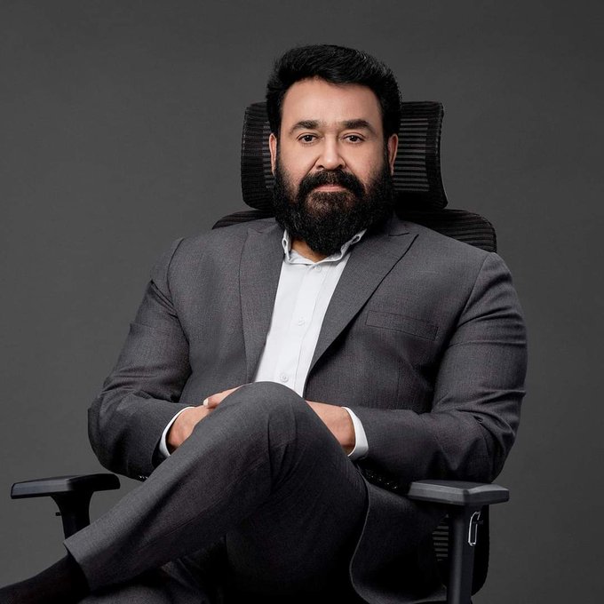 JayKarthik97498's tweet photo. Hi Friends π As you all know possible Dream star cast of #RDNath3
Directed by @R_D_Nath
2 Brother Story key connection with
#Sanatani
Dream choice
#AkhilAkkineni along with #Jayamravi
Possible you see #KamalHaasan sir or
#Mohanlal sir to play thare Father Role #RDNath4 https://t.co/W99HkZ34Fv