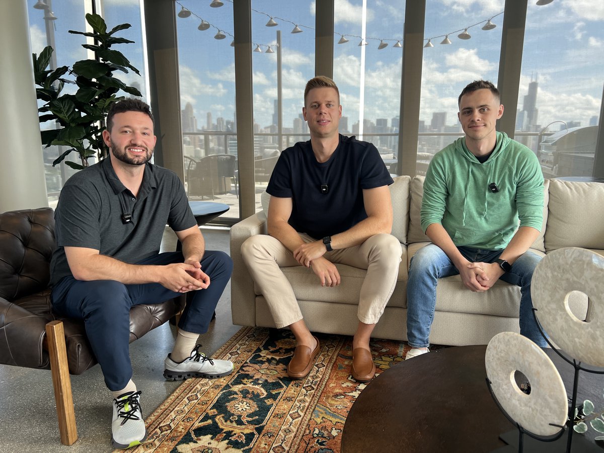 This week on "The FreightCaviar Podcast," we interviewed Ari Levy, a FreightCaviar content creator and former broker at Coyote Logistics and MoLo Solutions.

In this episode, learn:

1. How to successfully move from carrier to customer sales.

2. How Ari joined the FreightCaviar