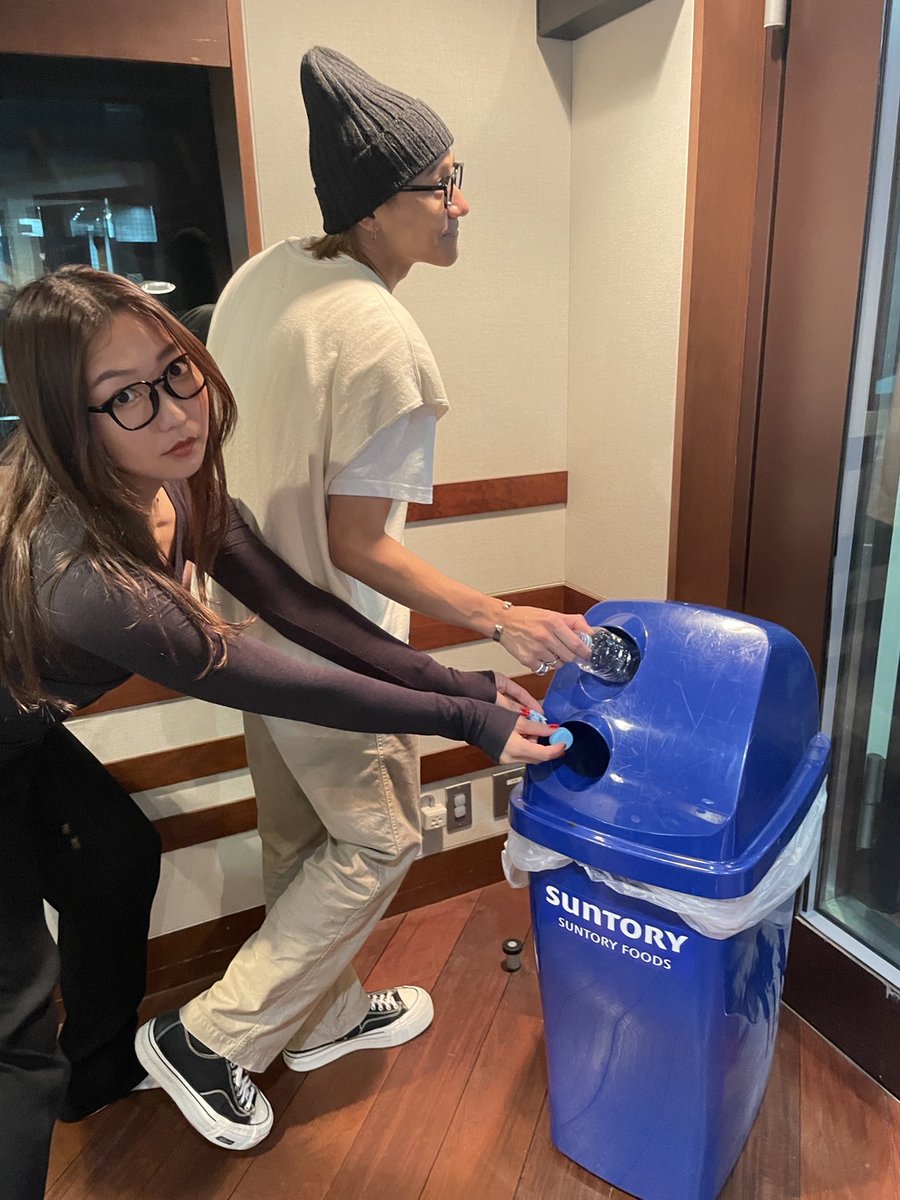 SUNTORY FOODS ごみ箱