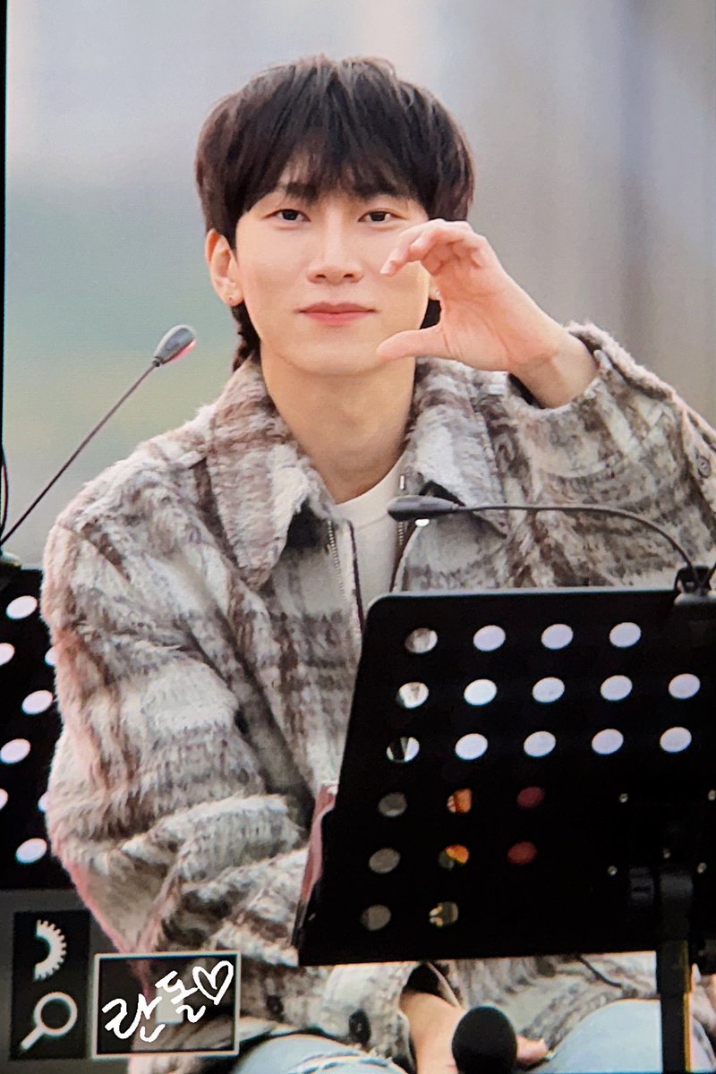 란돌 tweet media