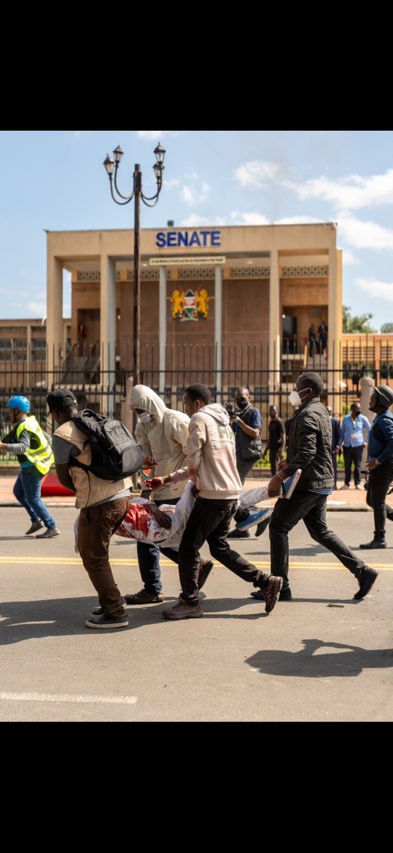 In a democratic country,this picture is enough for the whole Executive to resign. If it appears on your TL, type #ImpeachRutoAndGachagua