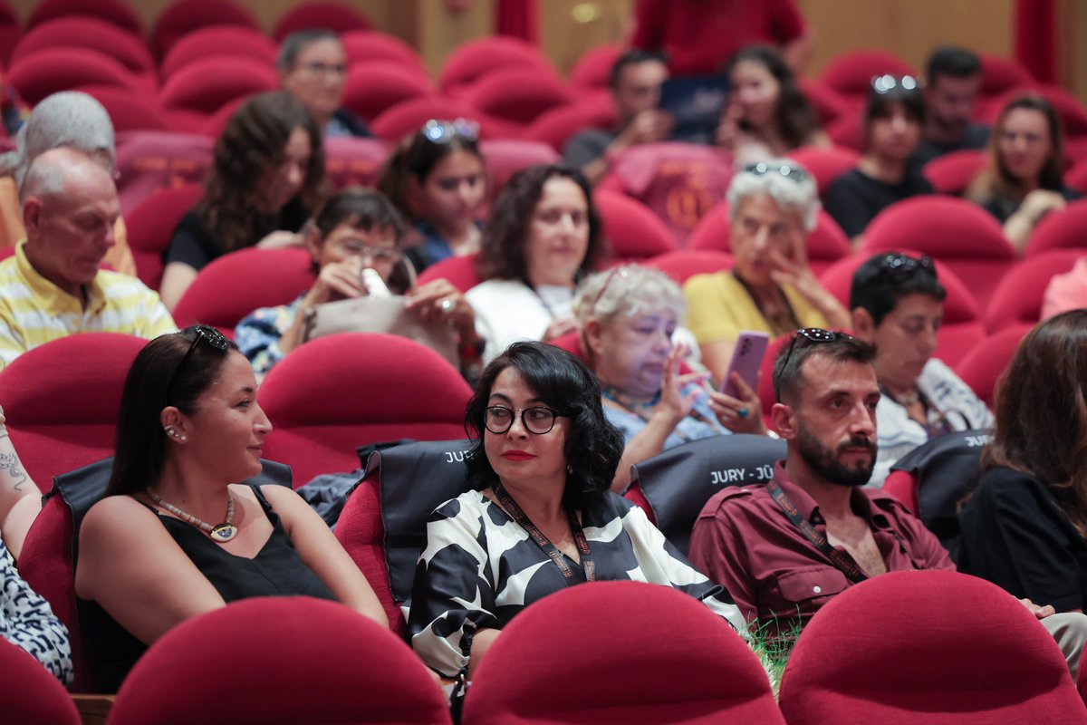 AntalyaFF's tweet photo. Uluslararası Antalya Altın Portakal Film Festivali’nde, Ölümsüz Olan Sadece Sevgidir belgesel filmi gösterimini ve söyleşisini gerçekleştirdi.

#UAAPFF #UAAPFF2024