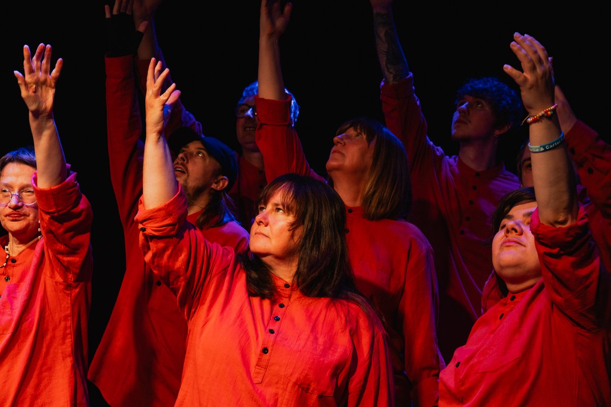 LittleCog1's tweet image. Full Circle's #Storiescapes is well on its way to @arcstockton 's main stage, a visually stunning show with ace music. Power, poignancy and their fantastic sense of fun, with laugh out loud moments. You'll go home with your heart feeling full. littlecog.co.uk/storiescapes.h…