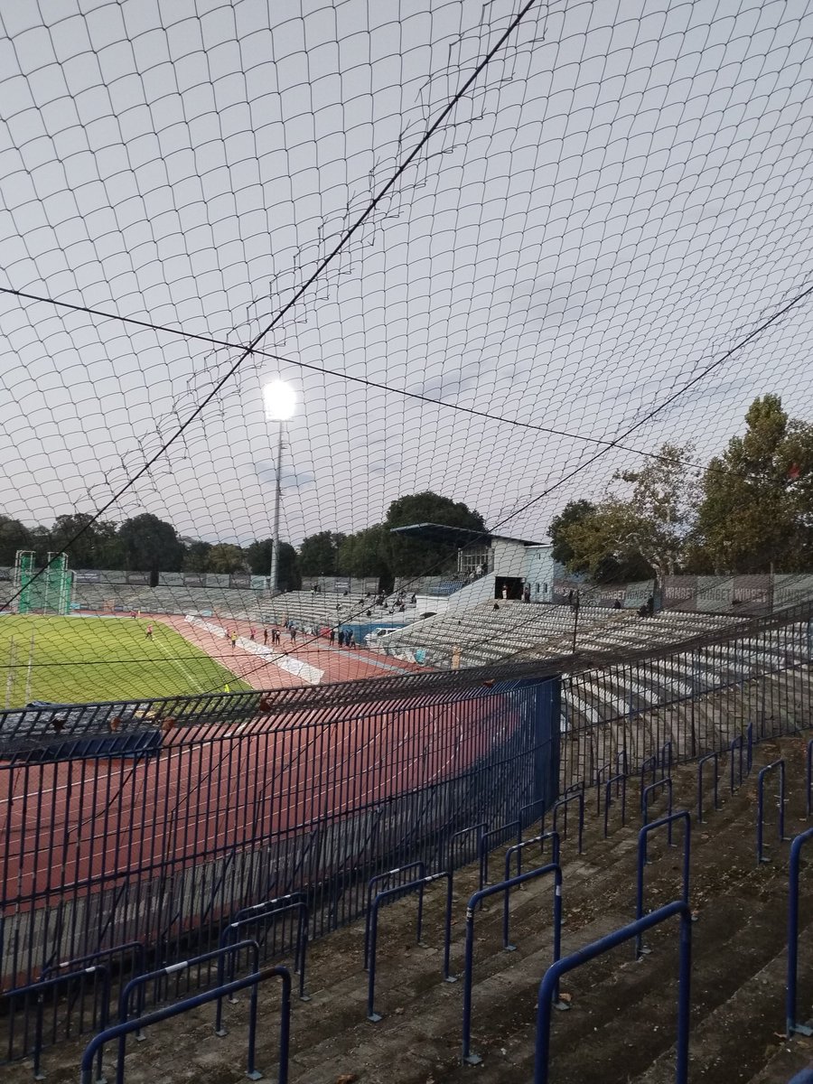 liburd11's tweet image. Away end or bird cage?