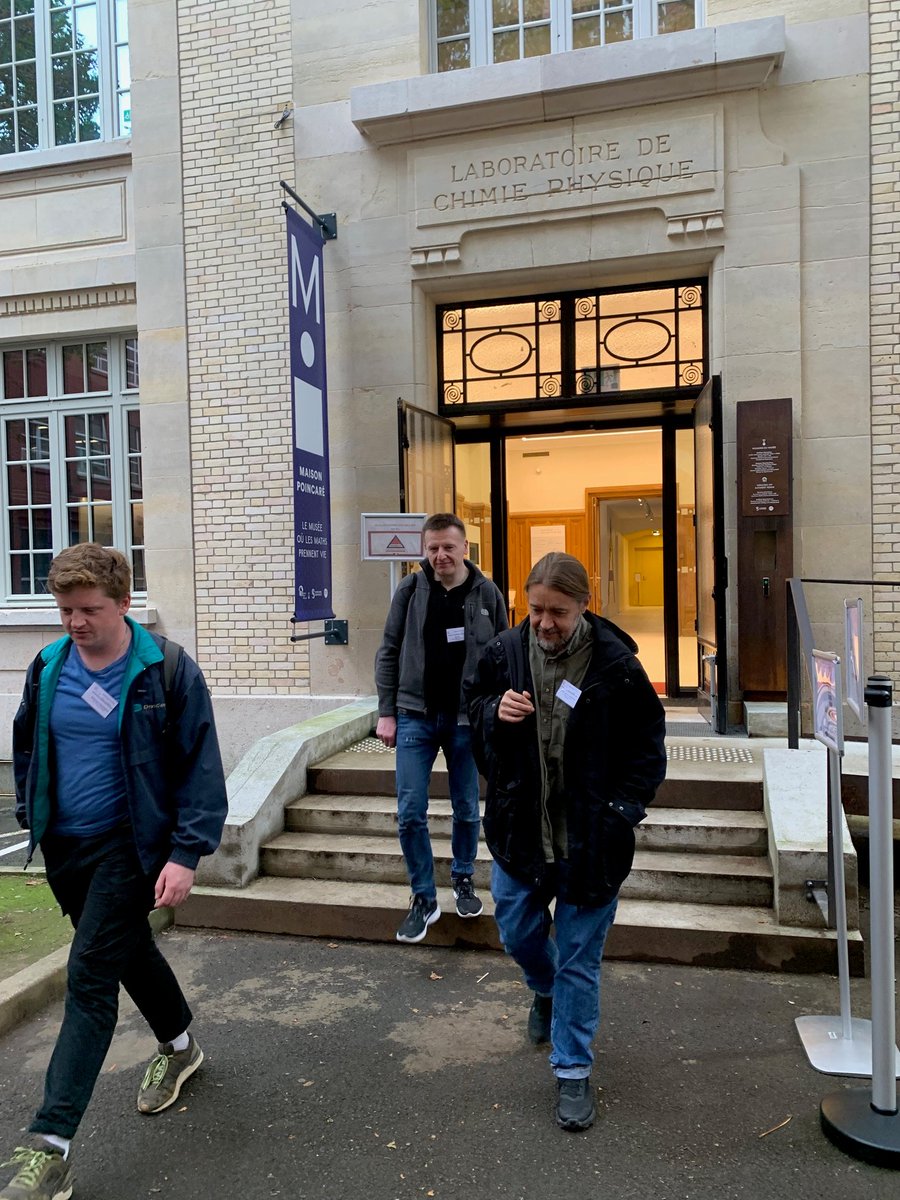 InHenriPoincare's tweet image. The &quot;Deployment of Post-Quantum Cryptography&quot; workshop is in full swing at the Henri Poincaré Institute!

@crns @sorbonne_univ_

#PostQuantumCryptography #CryptographyWorkshop #IHP #CentreEmileBorel