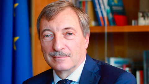 ENEAOfficial's tweet image. Gilberto #Dialuce, presidente @ENEAOfficial, parteciperà al panel  dal titolo “Smart Energy Infrastructures” nell’ambito dell’edizione de Il Verde e il Blu Festival, #domani, ore 14.00, a #Roma al #PalazzoWedekind.

Per maggiori informazioni: verdeblufestival.it/evento/smart-e…

@MASE_IT